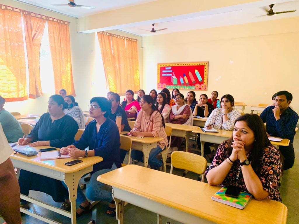 Teachers training workshop organized by Delhi World Public School, Dadri.